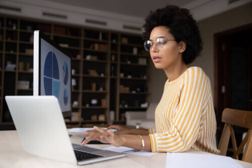 Les avantages financiers du portage salarial pour les freelances et consultants