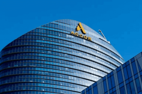 Action Accor : valorisation attrayante ou correction durable ?