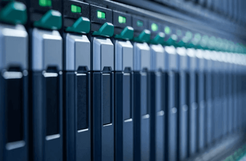 L'action 2CRSI grimpe de 4,35 % à la mi-journée, RSI en zone d'attention