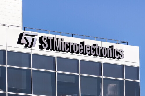 L'action STMicroelectronics décroche de 2,64 % malgré ses percées dans l'IA