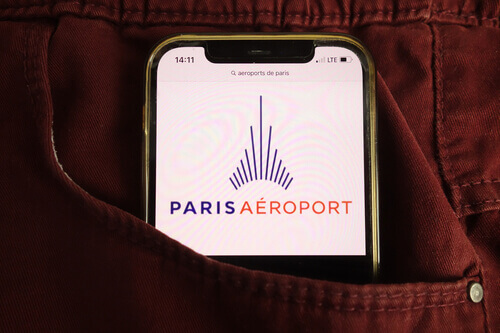 Action ADP : le titre franchit la résistance et bondit de plus de 3 % en une séance