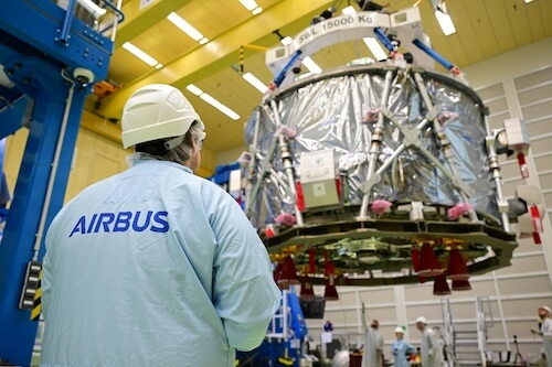 Airbus envoie des astronautes vers la Lune : son module Orion est prêt au décollage