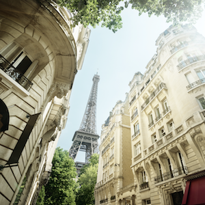 5bffe818f022f.png Vue sur la Tour Eiffel : quel impact sur les prix de l'immobilier ?