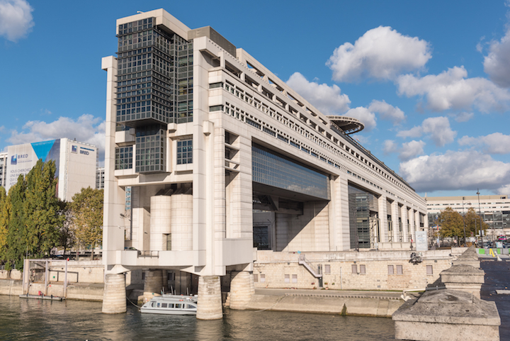 Bercy encourage les particuliers à souscrire un Livret d'Épargne Populaire