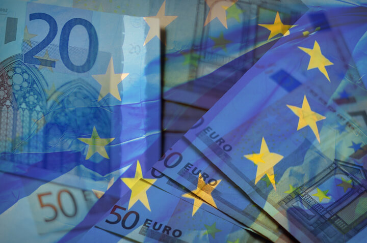 La zone euro sous contrainte mais pas à l'arrêt, la BCE attendue au tournant