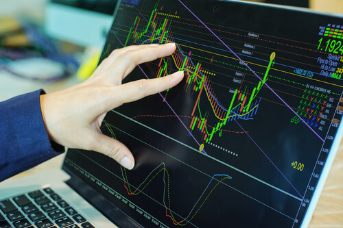 Débuter en bourse : tout sur l'analyse technique