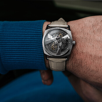 Montre de modèle DAY41 de CODE41