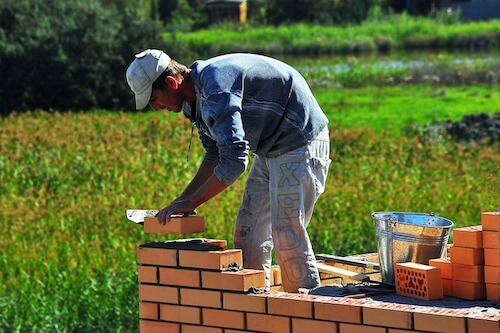 Comment trouver le meilleur artisan maçon pour son chantier ?