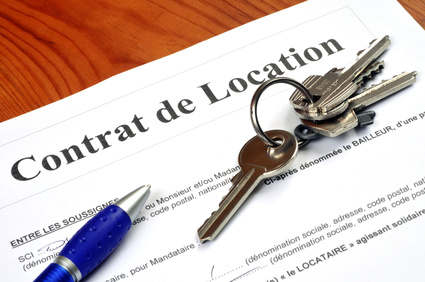 Vente d'un appartement loué : comment transmettre les contrats ?